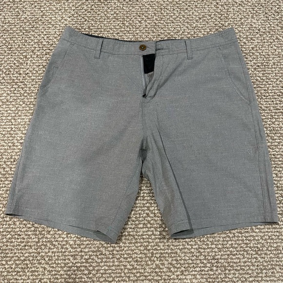 VISSLA Other - VISSLA Men's Heather Gray Flat Front Shorts